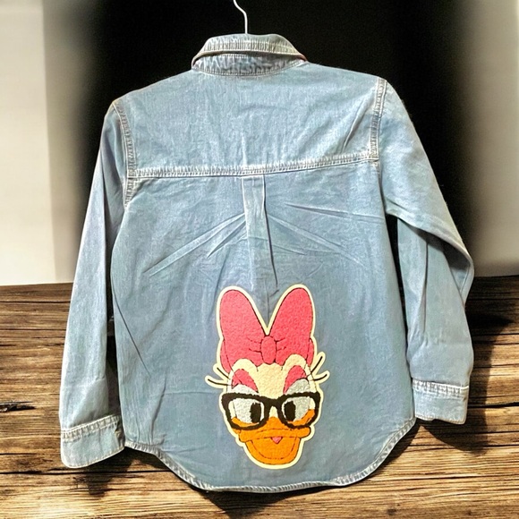 art class Other - New 10/12 girls denim button down top with fuzzy Daisy Duck patch